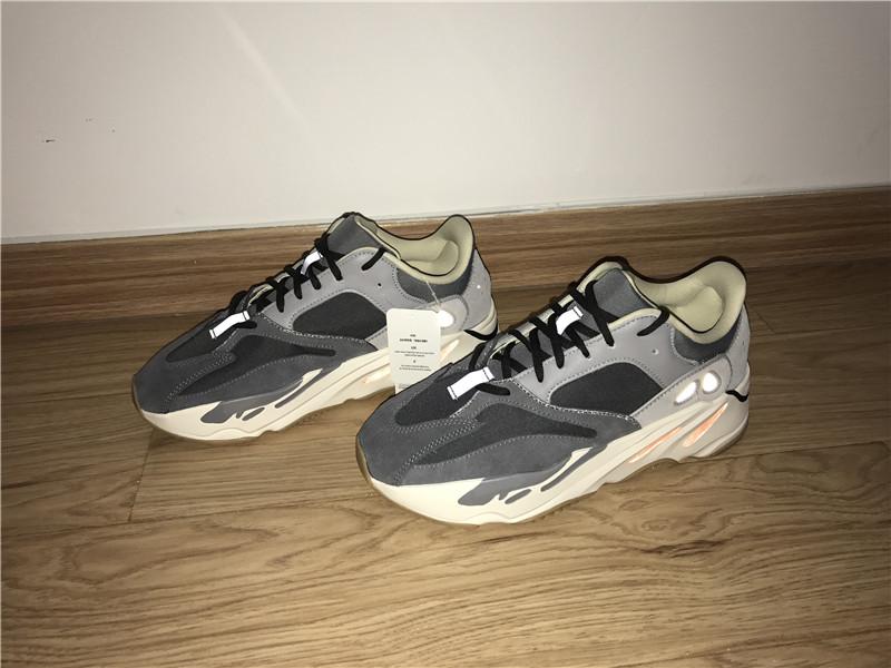 PK GOD YEEZY 700 Magnet FV9922 RETAIL MATERIALS READY TO SHIP
